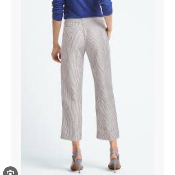 Banana Republic Blue Pinstripe Logan Linen Blend Cropped Pants - Picture 6 of 7